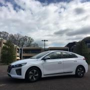 Hyundai Ioniq in twello